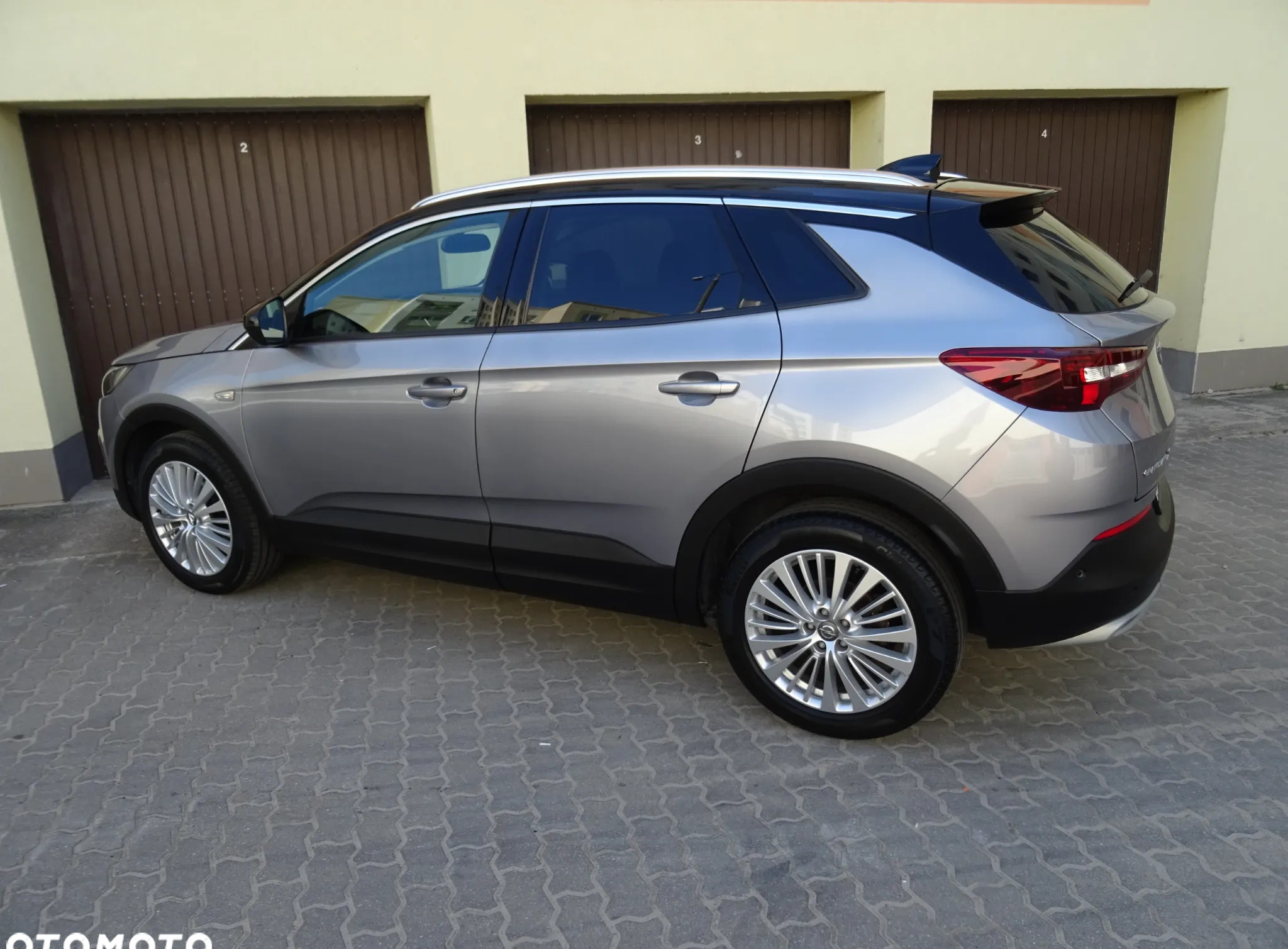 Opel Grandland X cena 72900 przebieg: 116000, rok produkcji 2019 z Puławy małe 326